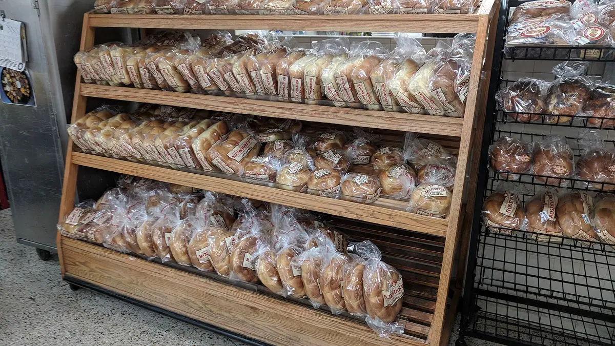 Hadfields – bakery in Waterloo, Huddersfield